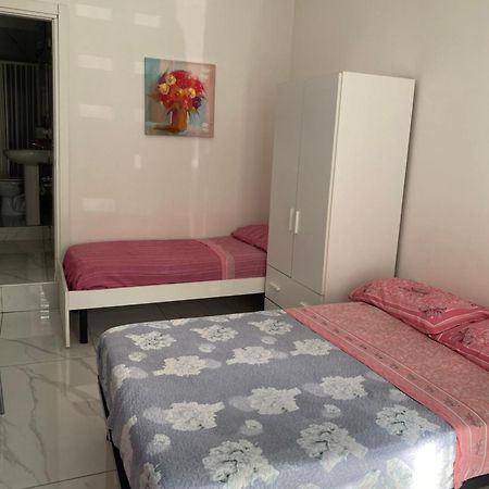B&B Ninnarella Napoli Bagian luar foto