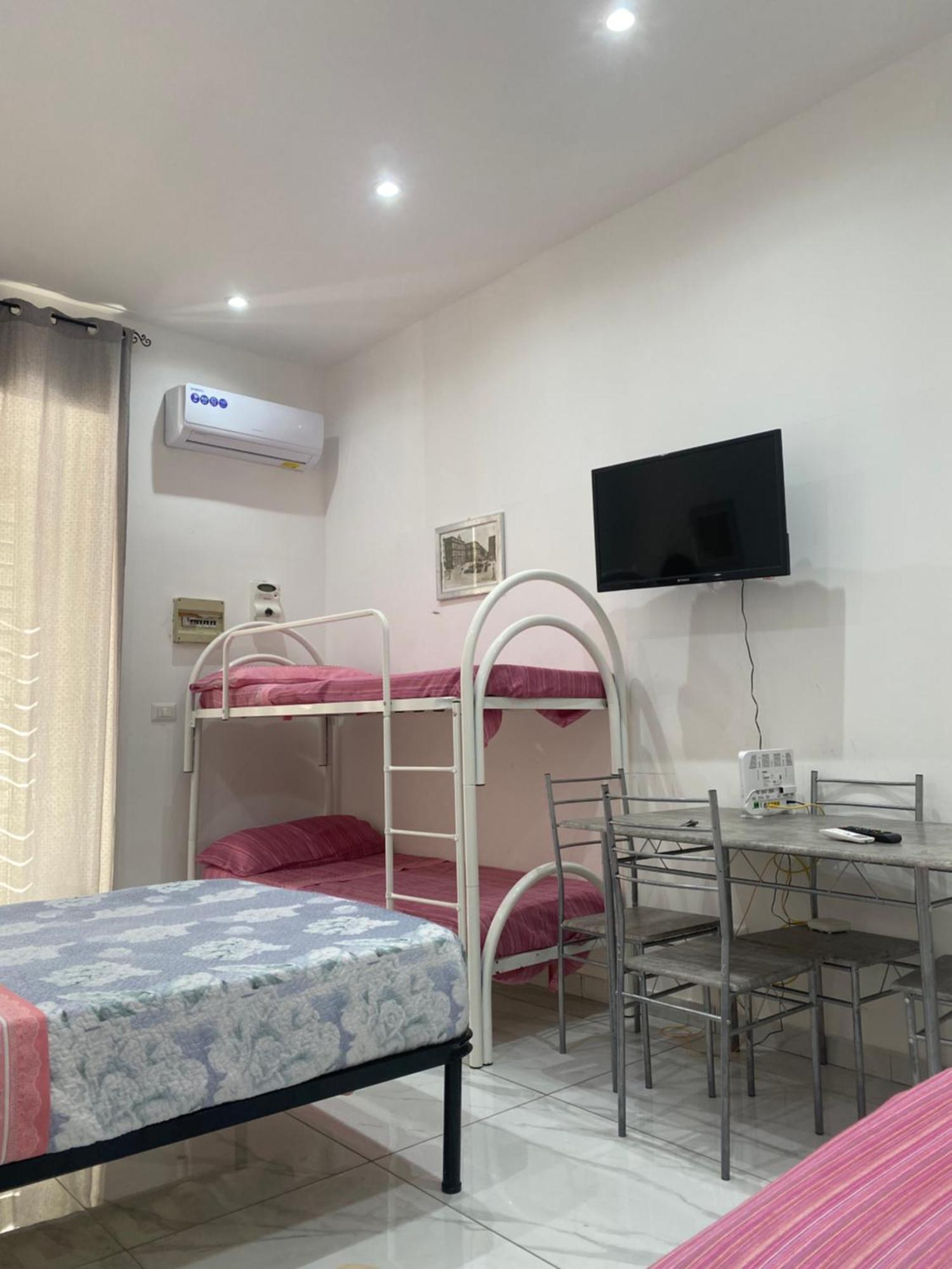 B&B Ninnarella Napoli Bagian luar foto